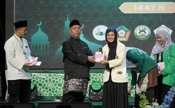 Mahasiswa KKN Internasional UNUGHA Cilacap Berpartisipasi dalam Acara “Hijrah Menjana Kekuatan Umat” dan Terima Penghargaan dari Majlis Agama Islam Pattani