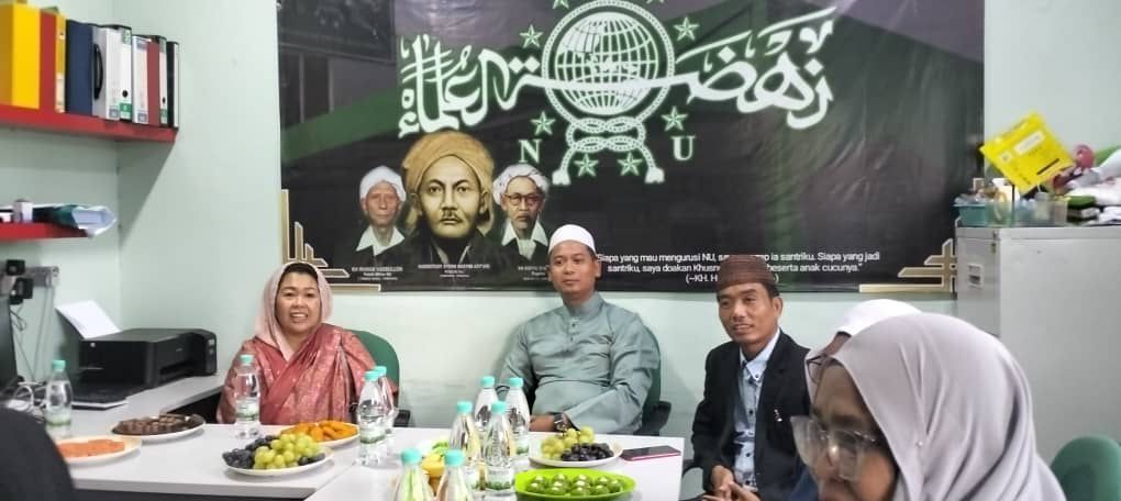 kedatangan ibu yeni wahid
