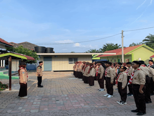 Kegiatan Pramuka Bersama Mahasiswa KKN UNUGHA dan MBKM UNUJA PAITON PROBOLINGGO Membentuk Karakter di Perantauan.